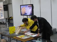 斜面に鉄筋を打ち込むことで、土砂崩壊が発生しにくくなり、地盤の状況に応じた適切な鉄筋間隔を選定する。